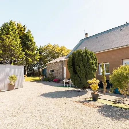 Maison Spacieuse Avec Jardin - 10 Min Ferienhaus *