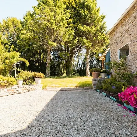 Maison Spacieuse Avec Jardin - 10 Min Ferienhaus Besneville