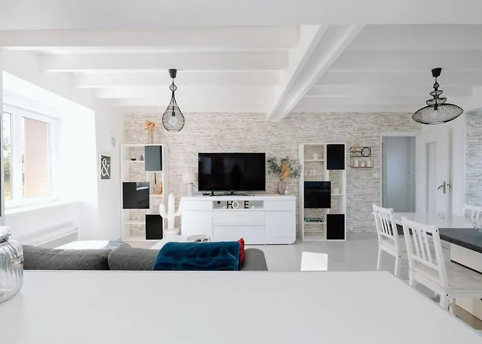 Maison Spacieuse Avec Jardin - 10 Min *