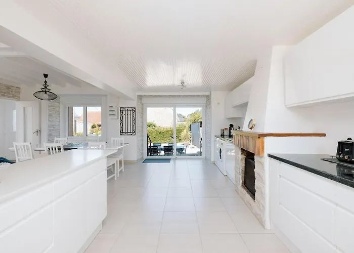 Maison Spacieuse Avec Jardin - 10 Min Holiday home